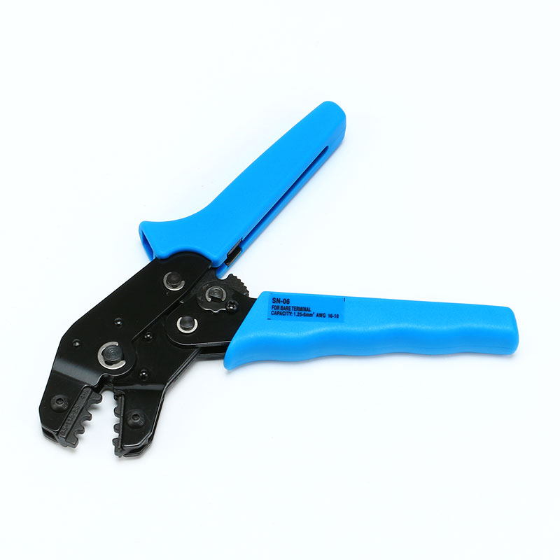 SN-06 Pince à sertir pour cosses à sertir 0,5-3 mm² 20-10 AWG